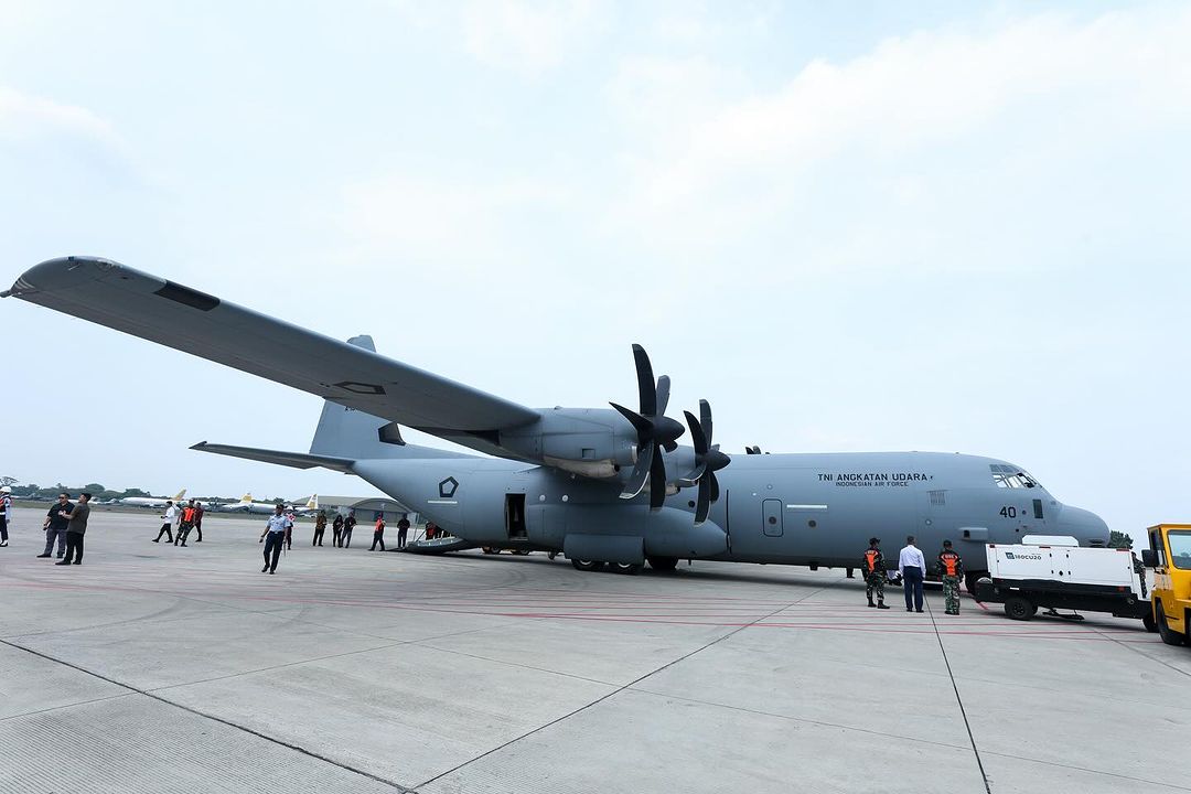 Pesawat Hercules NI AU C 130 J (A-1340) (Sumber Foto: Akun X @AgusYudhoyono)